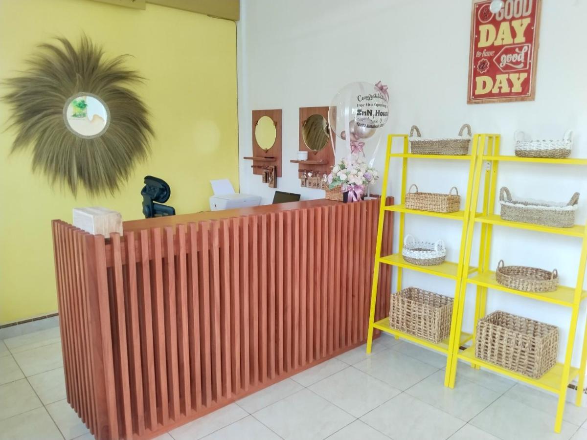Inn House Homestay Dadapan Dış mekan fotoğraf