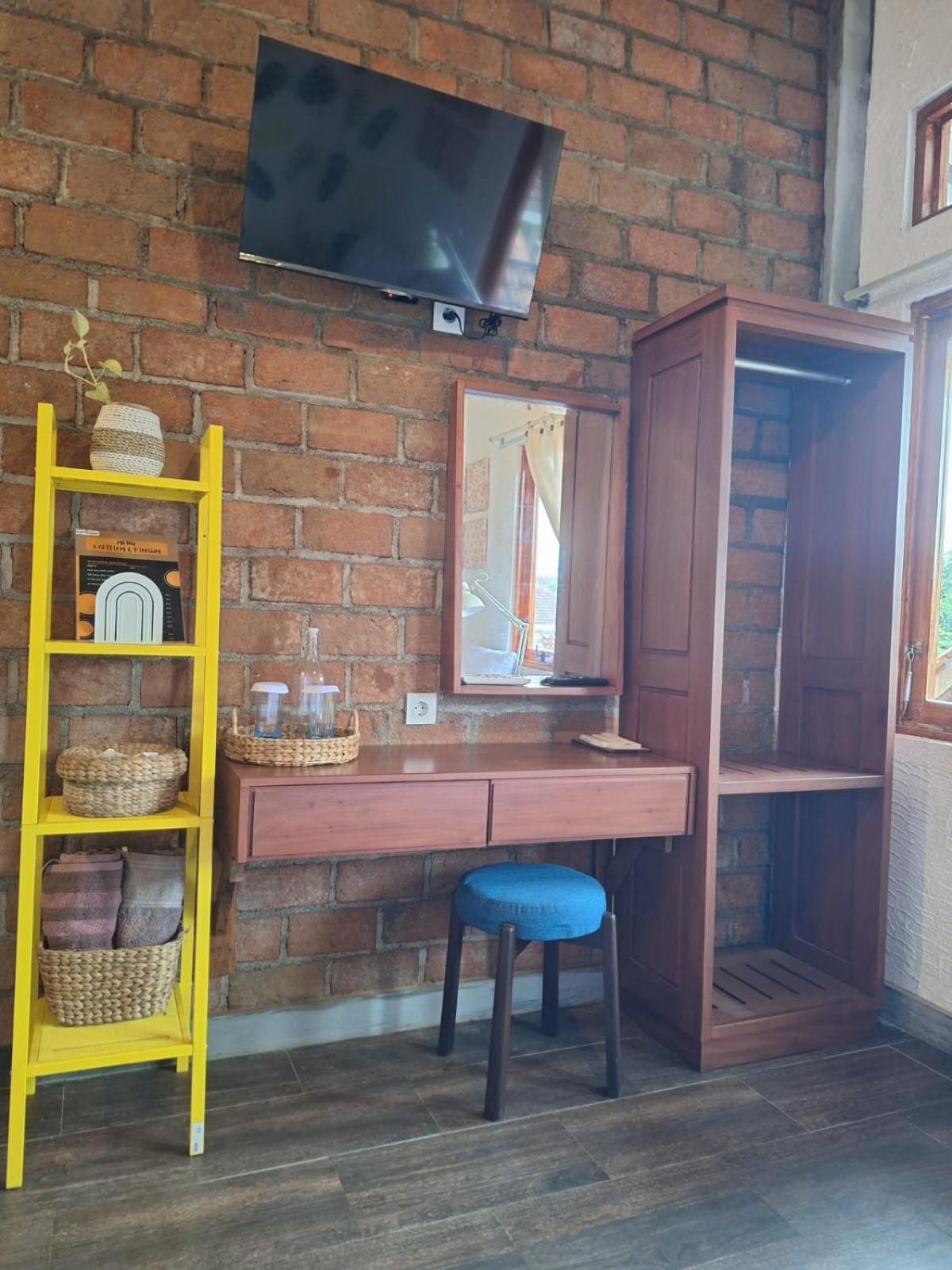 Inn House Homestay Dadapan Dış mekan fotoğraf